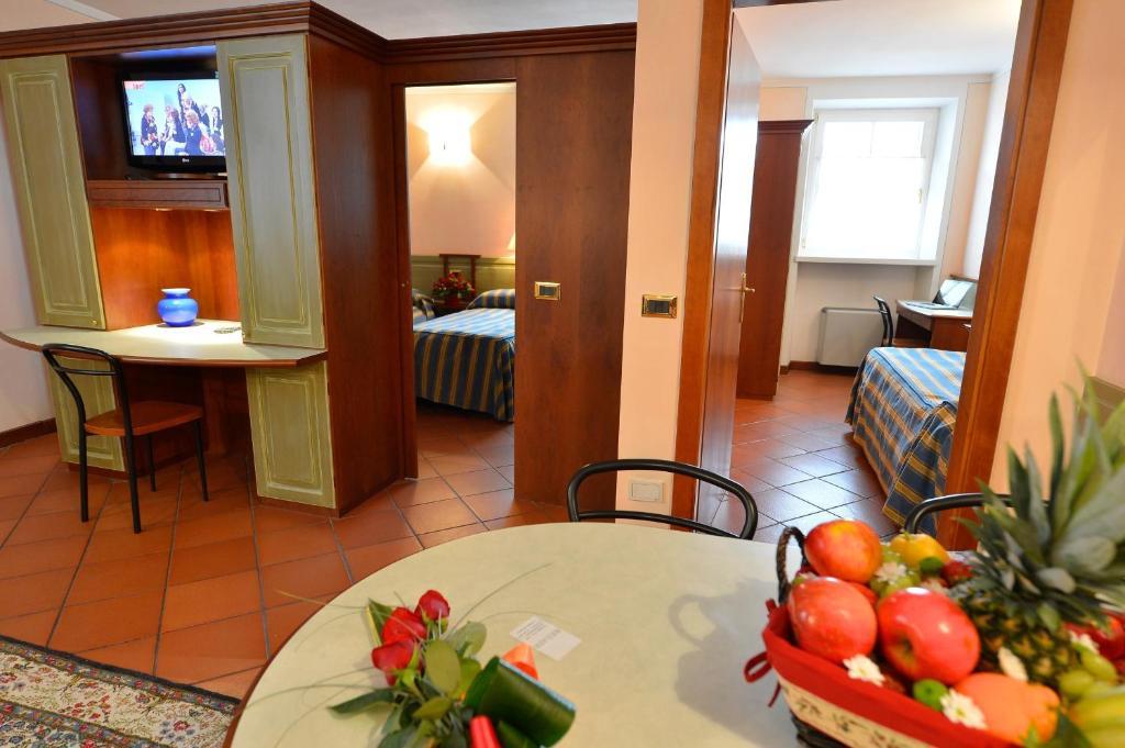 Residence Del Messaggero Роверето Стая снимка